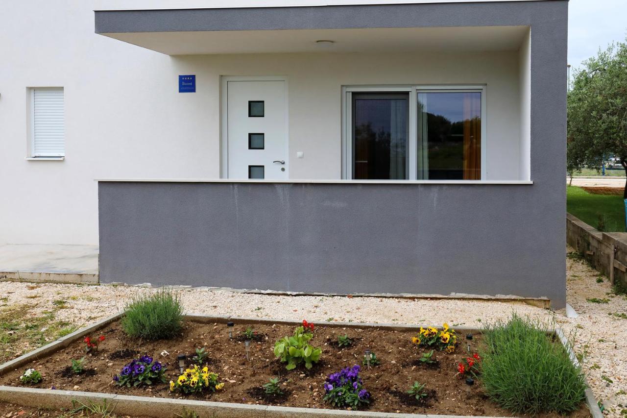 Apartman Kero Bibinje Zewnętrze zdjęcie